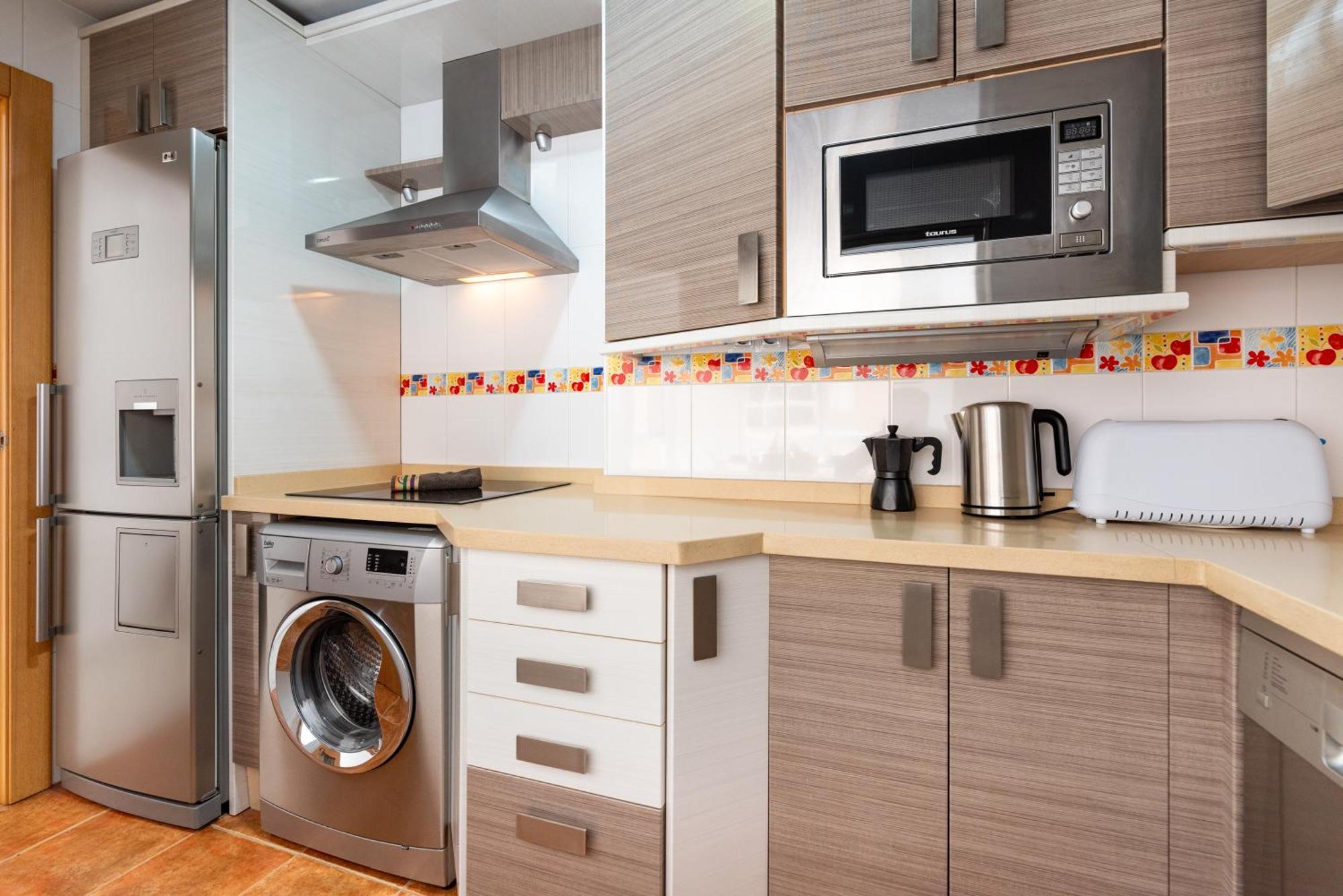 Wintowinrentals Quiet Apartment, Good Location, Free Parking Málaga Dış mekan fotoğraf